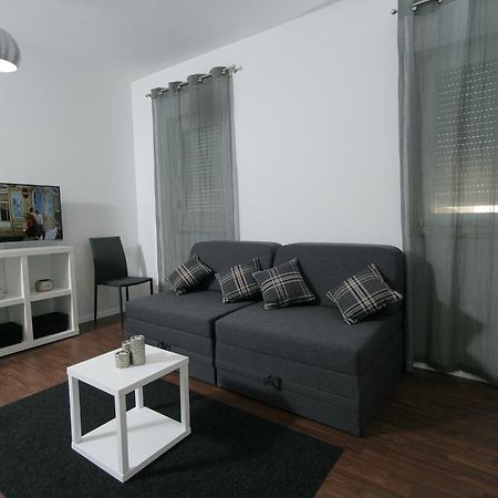 Charm Apartments And Rooms トロギール エクステリア 写真
